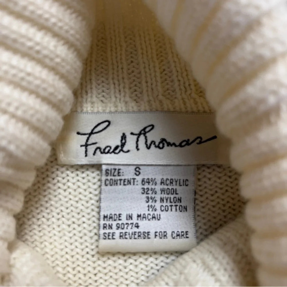Vintage Frad Thomas Women’s wool Blend turtleneck sweaters size Small - Picture 4 of 8